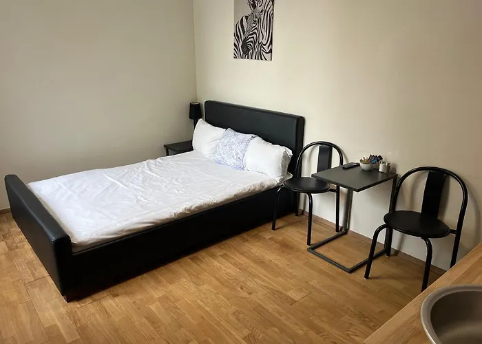 Aisa Street Apartments